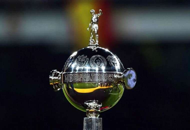 El trofeo de la Copa Libertadores. Foto: Internet
