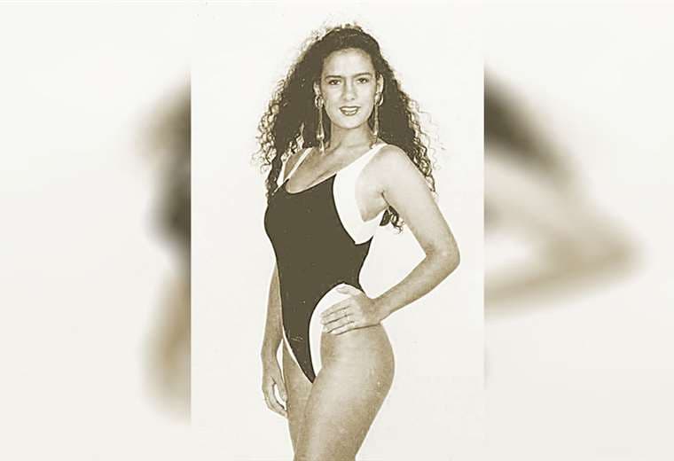  De 1,70 m de estatura, escultural figura y rizada cabelleza, cuando ganó la corona de Miss Santa Cruz 1991