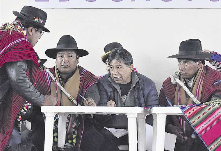 David Choquehuanca se reunió ayer con los dirigentes de las organizaciones sociales de El Alto y de las 20 provincias de La Paz. Foto: APG Noticias