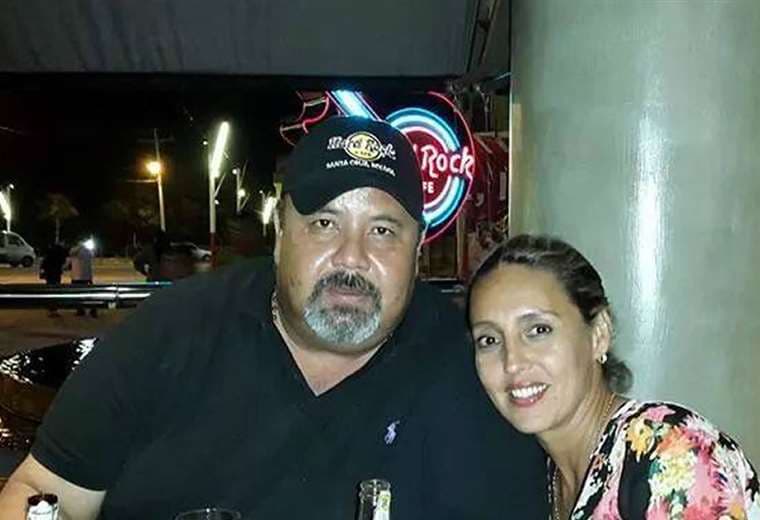 Hugo Dellien, padre, vivió el partido acompañado de su esposa. Foto: Facebook