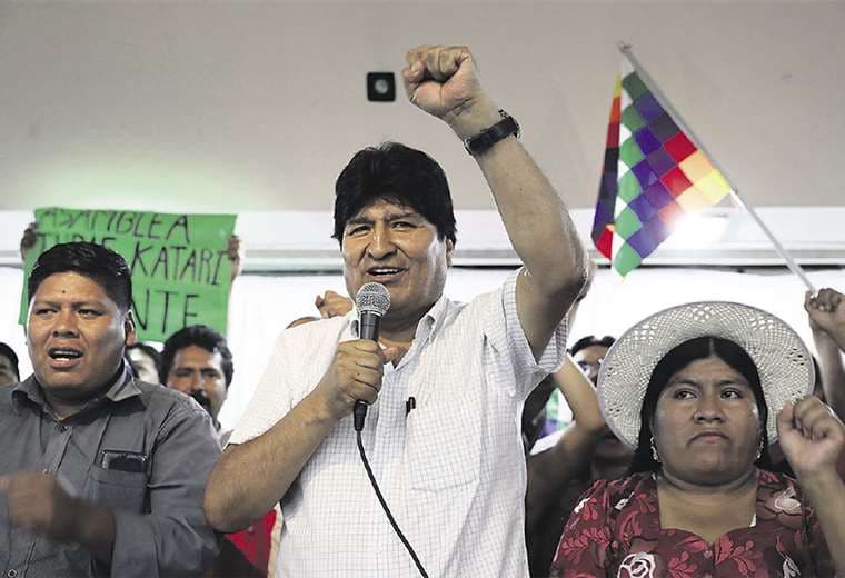 Morales que se encuentra en el exilio tiene previsto emitir un mensaje sobre sus logros en 14 años