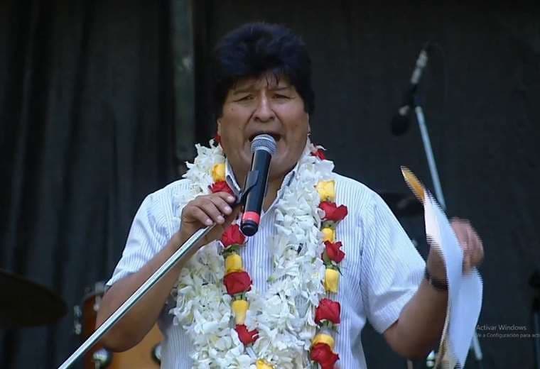 Evo Morales se dirigió a sus seguidores desde Argentina