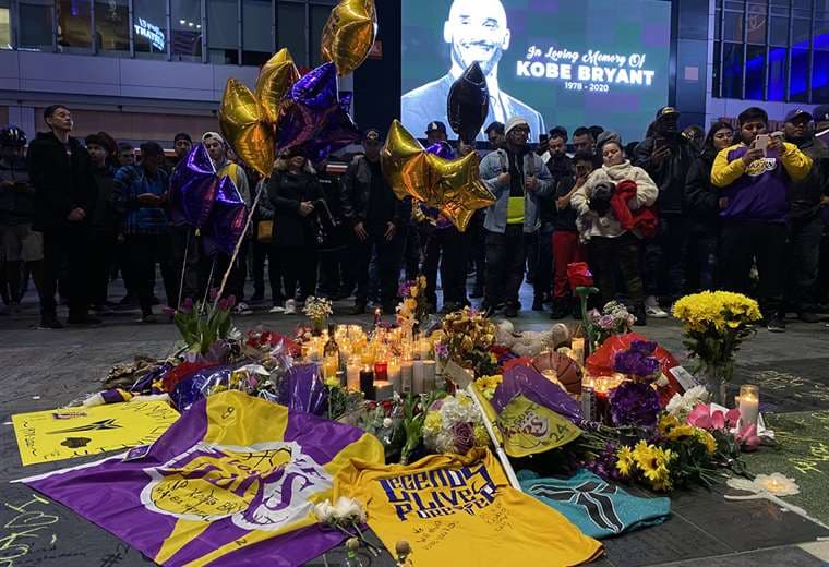 El mundo llora a Kobe Bryant. Foto. AFP