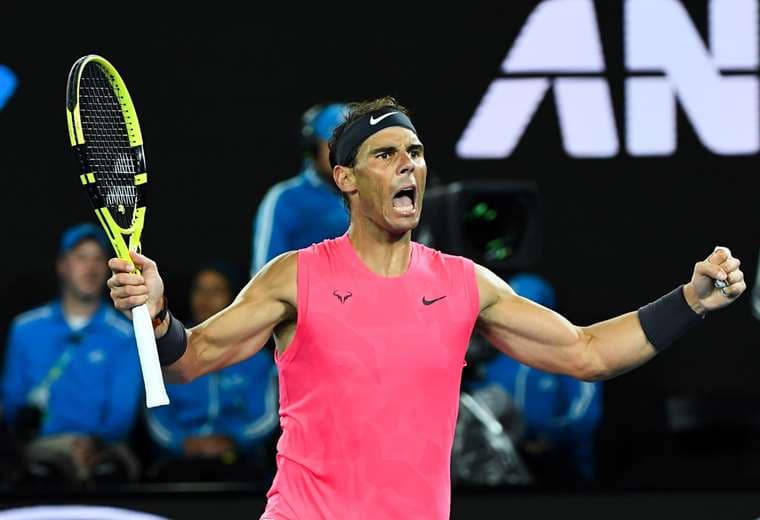 Nadal gana y avanza en su lucha por ganar el primer Grand Slam del año. Foto. AFP 