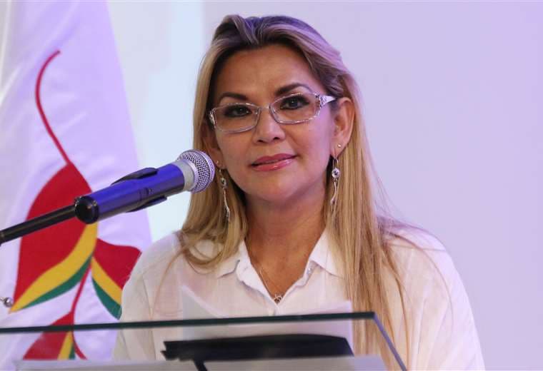 Áñez defendió su candidatura a la Presidencia de Bolivia. Foto: Jorge Ibánez