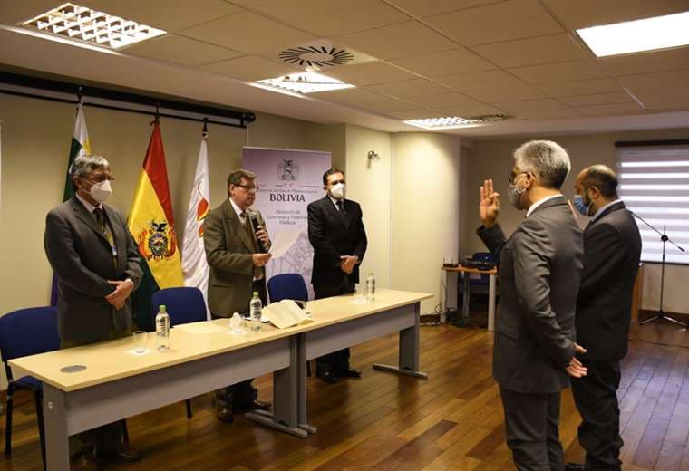 Posesión de las nuevas autoridades del Ministerio de Economía.