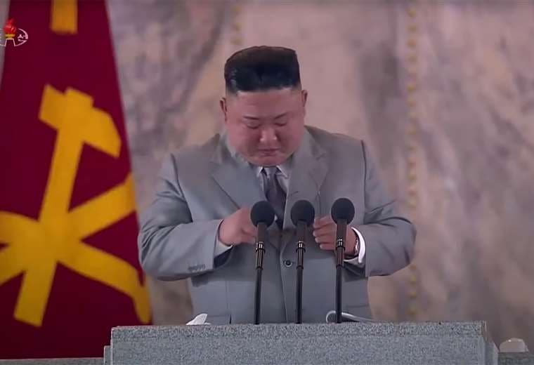 Kim hace una pausa en su discurso del 10 de octubre. Foto AFP