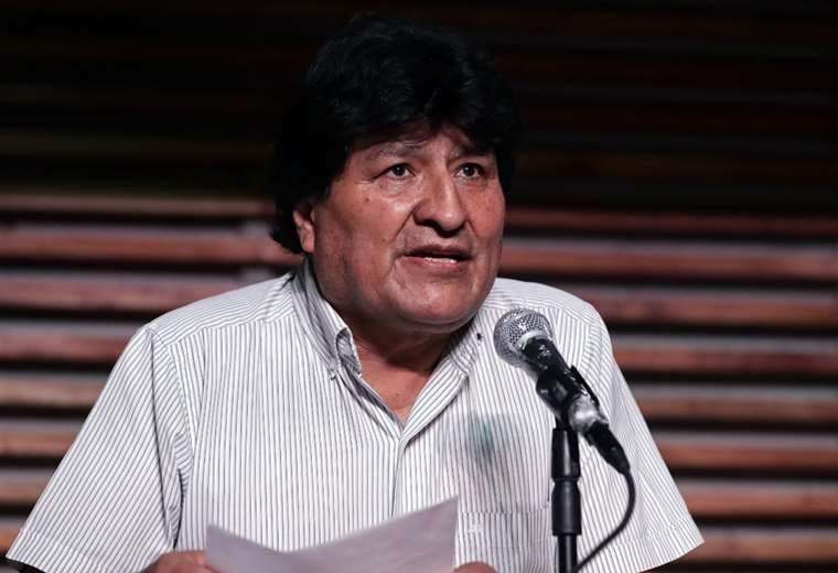 Evo Morales en conferencia de prensa en Argentina. Foto AFP