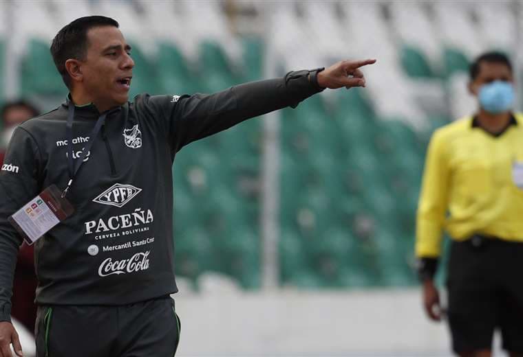 César Farías, DT de la selección boliviana. Foto: AFP