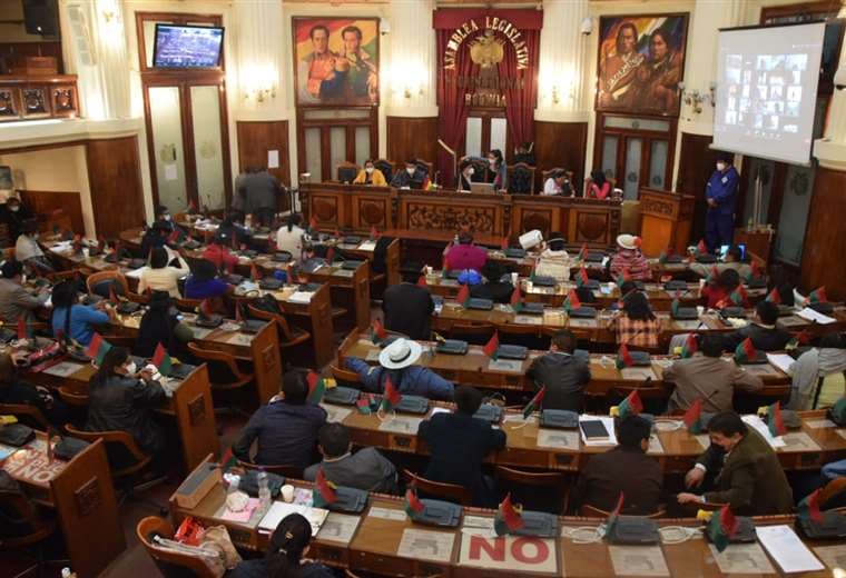La sesión del Legislativo I Senado.
