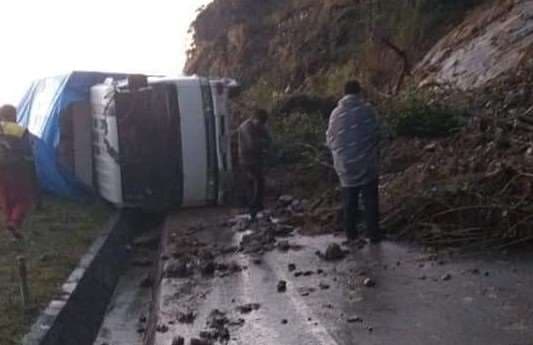 La situación en la carretera al norte de La Paz I Wara Noticias.