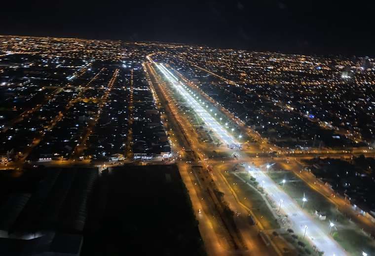 El Cambódromo iluminado con las luces Led (Foto: Alcaldía))