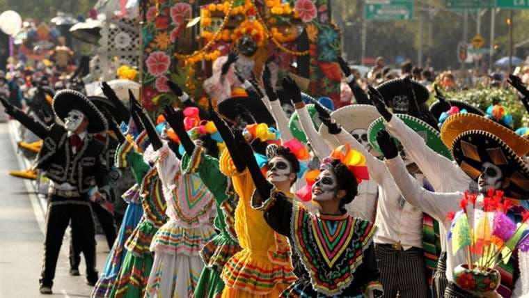El Desfile del Día de Muertos en México. Foto AFP