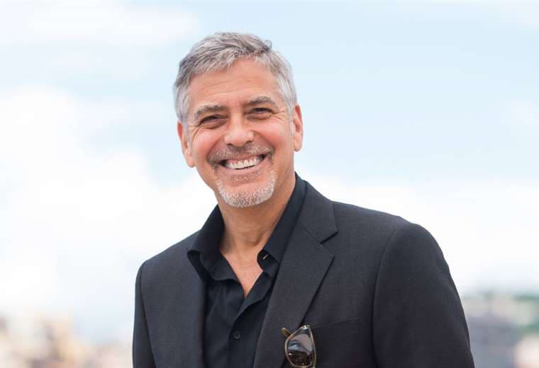 George Clooney cree que los bienes materiales se deben compartir con los amigos