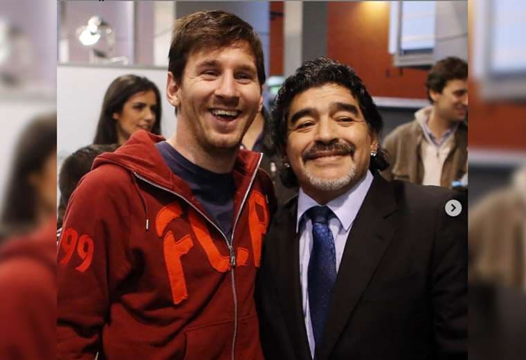 Messi, junto a Maradona. Foto: Instagram