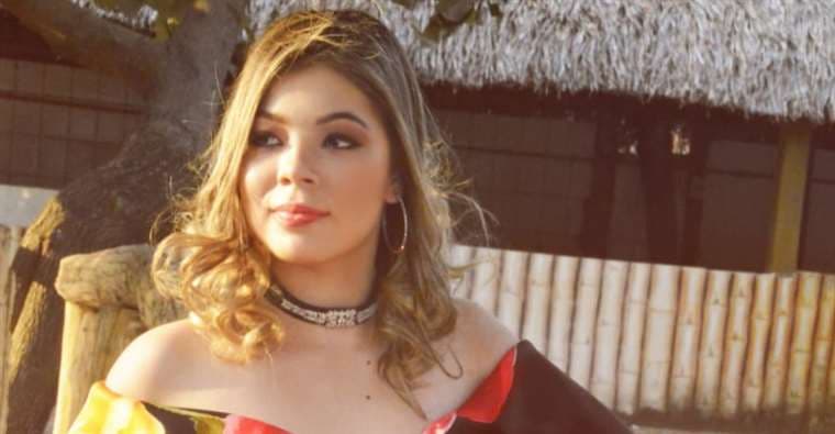 Mary Ely Barahona será coronada reina de Bueva Vista 2020
