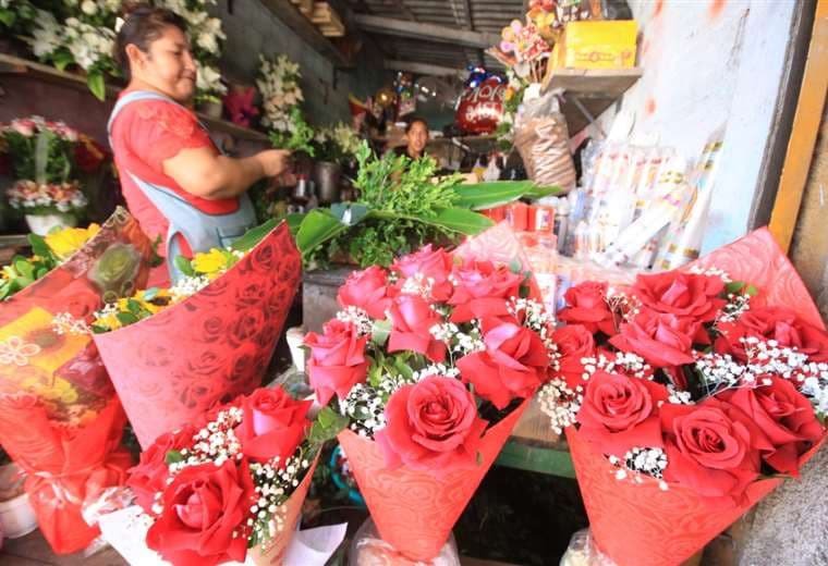 Ecuador es el principal proveedor de flores de Bolivia. Foto: Juan Carlos Torrejon