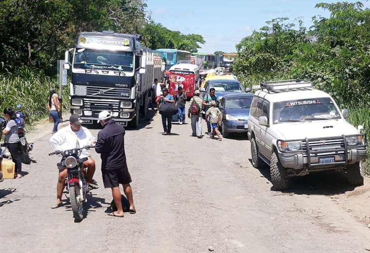 Es la segunda jornada de bloqueo en Yapacaní. Foto: Soledad Prado