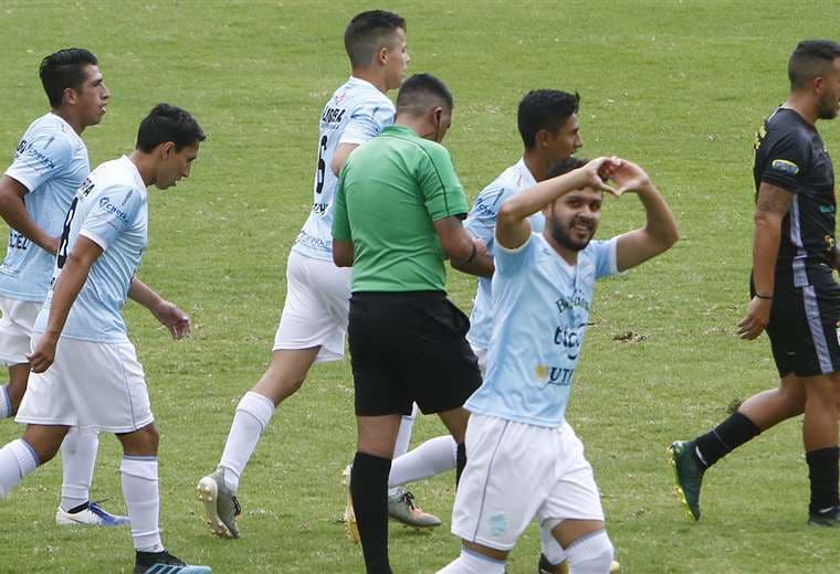 Adriel Fernández celebrando su gol. Foto: APG Noticias 