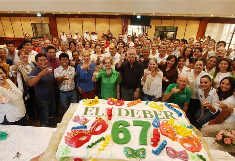 Festejo por los 67 años de EL DEBER (Foto: Jorge Gutiérrez)