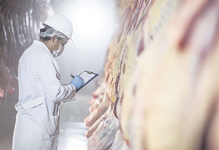 Coronavirus afecta entrega de carne en China