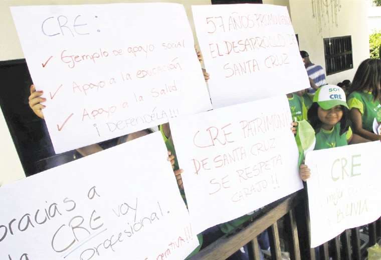 En enero de este año, algunas personas brindaron su apoyo a la CRE. Foto: Jorge Uechi