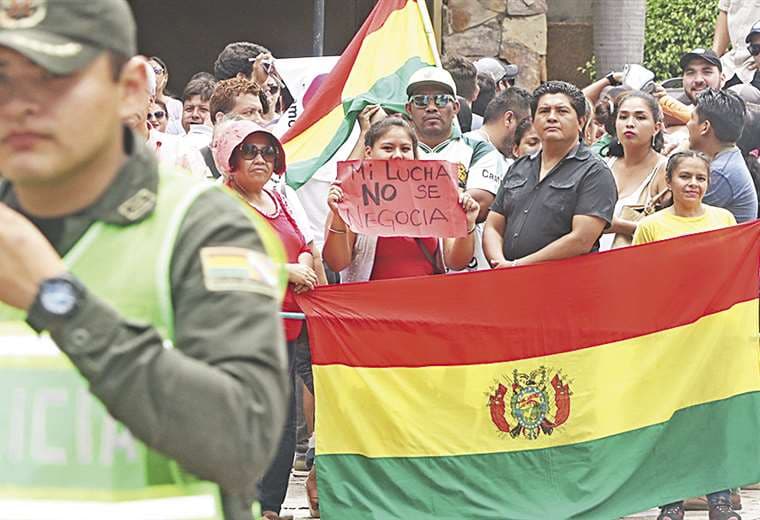 La gente se dio modos para expresar que se respete la lucha. Foto: Jorge Ibáñez