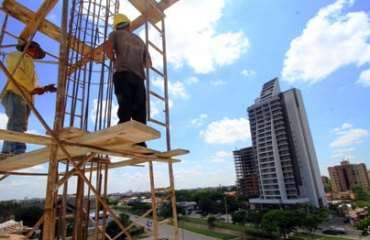 Los empresarios de la construcción afirman que deben seguir trabajando para que la economía nacional crezca. Foto: Ministerio de Comunicación