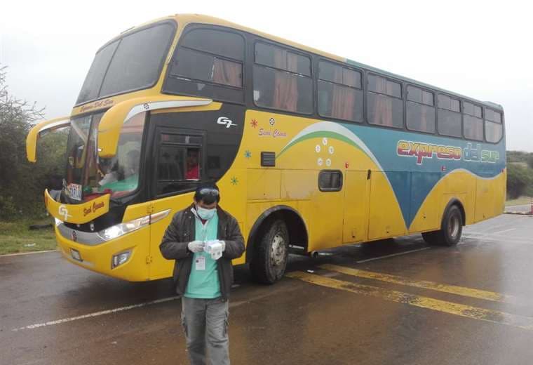 Controles a buses en Tarija