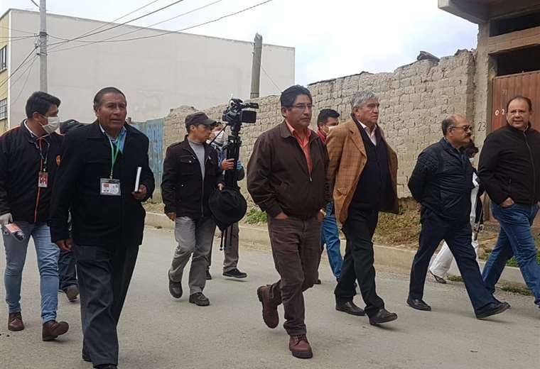 Félix Patzi, Iván Arias y Aníbal Cruz visitaron hospitales del altiplano paceño/ABI