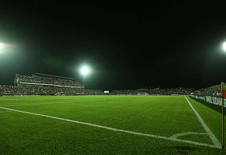 El estadio Gilberto Parada de Montero, escenario del partido de este jueves entre Guabirá y Blooming. Foto; Jorge Uechi