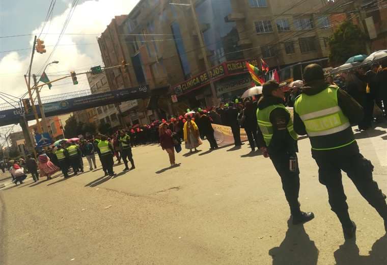 Fuerte control policial en El Alto I Foto: Iván Paredes.