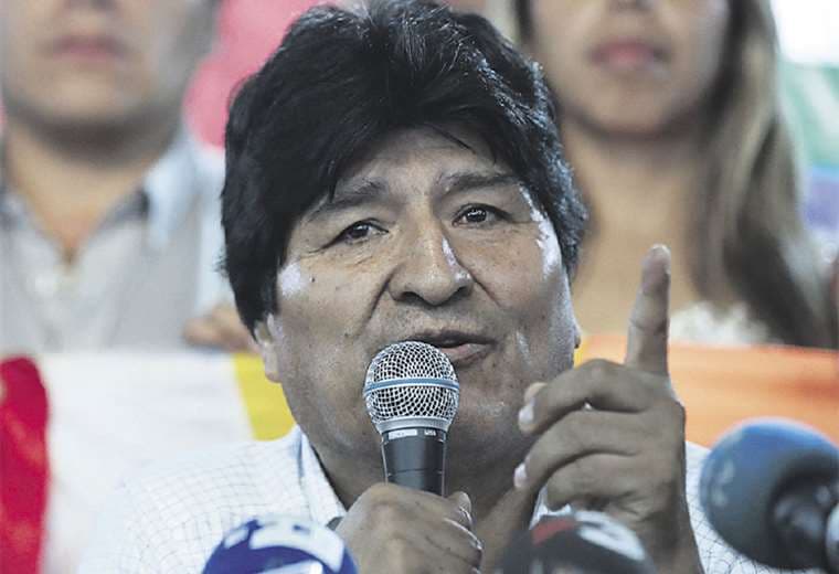 Evo Morales fue notificado a través de su abogado