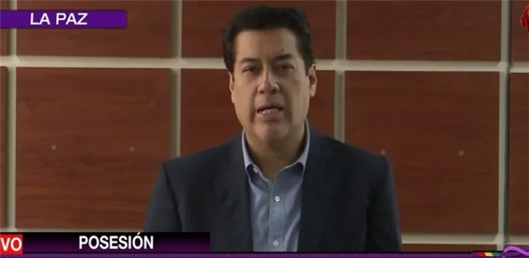 Andrés Rojas fue posesionado este lunes / Imagen captura Bolivia TV