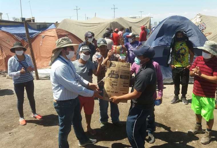 El alcalde de Huara informó sobre los procedimientos y ayuda entregada a las 150 personas. /FOTO: MUNICIPIO DE HUARA