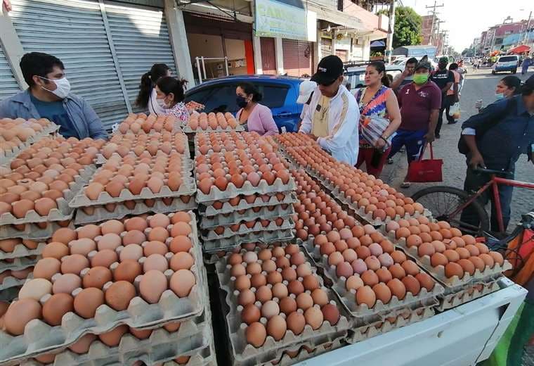 En esta cuarentena se ha incrementado la demanda de huevo. Foto: Hernán Virgo
