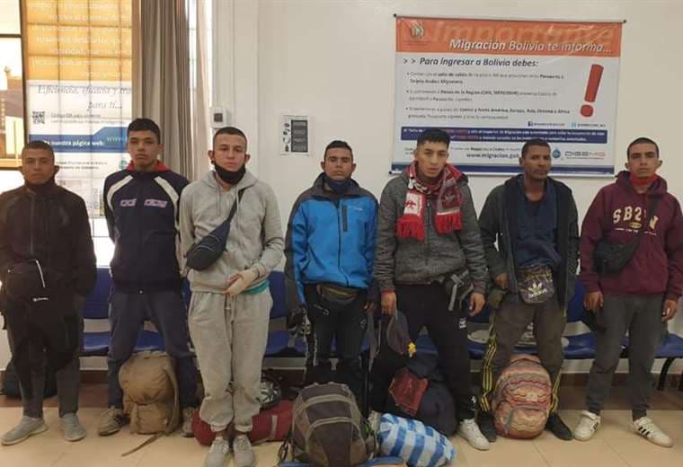 Colombianos que intentaron pasar la frontera Chile-Bolivia