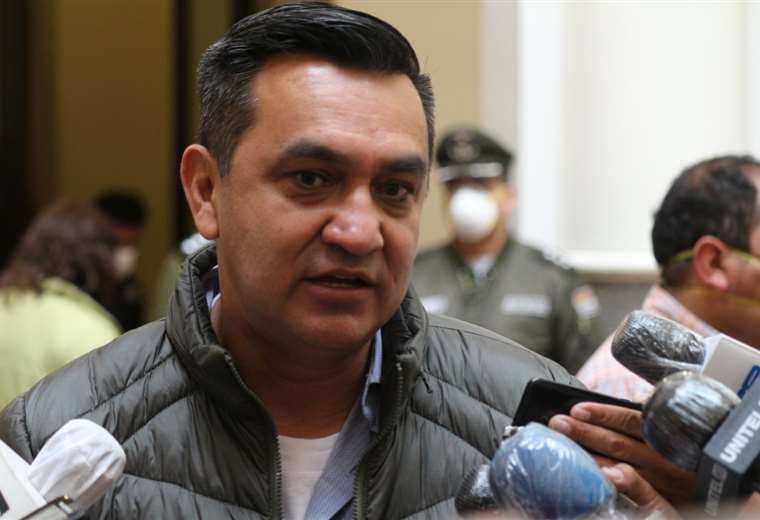 El ministro Núñez en contacto con medios I Foto: Presidencia.