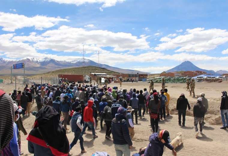 Enfrentamiento en la frontera I Foto: El Sol de Iquique.