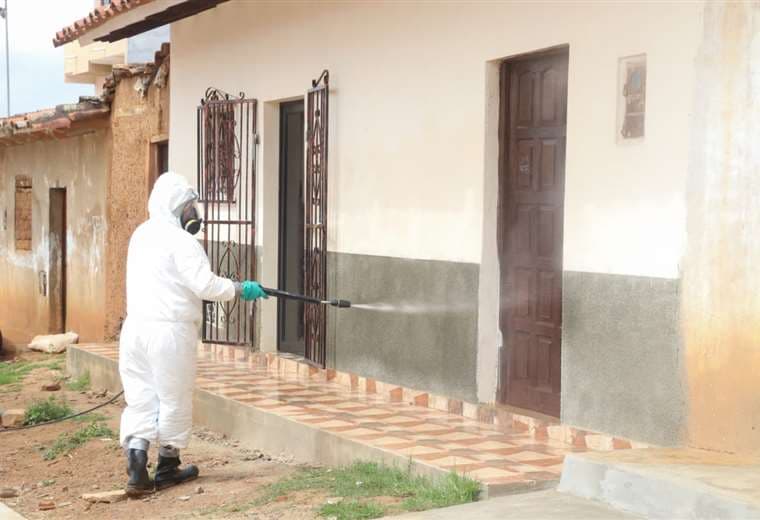 la Gobernación y YPFB comenzaron las tareas de desinfección en el municipio del departamento