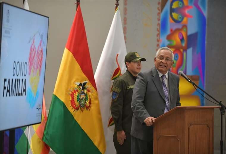 Víctor Hugo Cárdenas, ministro de Educación I Foto: Presidencia.