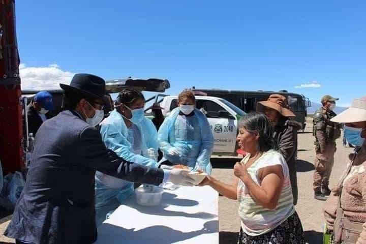 Bolivianos reciben solidaridad chilena