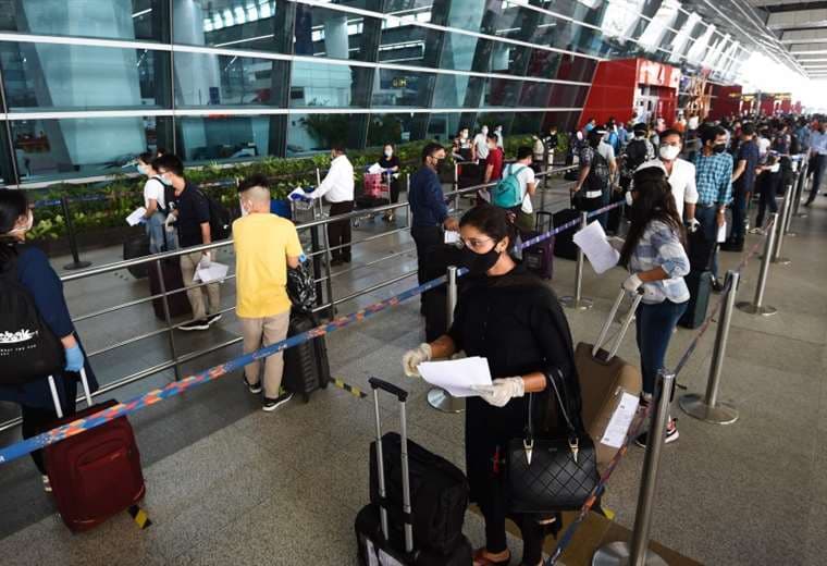 India autoriza vuelos internos tras dos meses de prohibición por pandemia