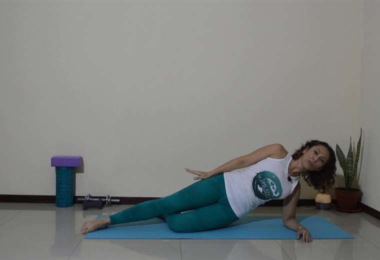Practica pilates en casa junto a Karina Correa