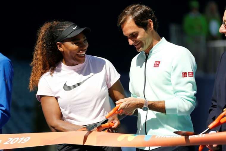 Director de WTA apoya propuesta de Federer de fusión con ATP