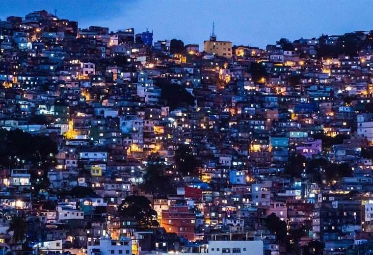 La favela Rocinha, uno de los focos de Covid-19. Foto AFP