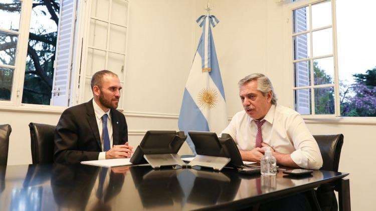 El ministro de Economía y el presidente de Argentina. Foto Internet