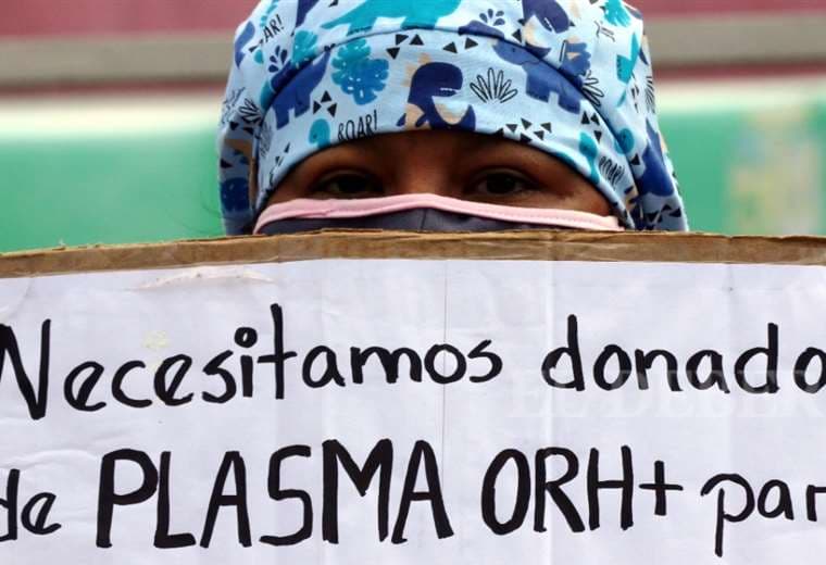 La gente se desespera por donantes de plasma-Foto: Ricardo Montero