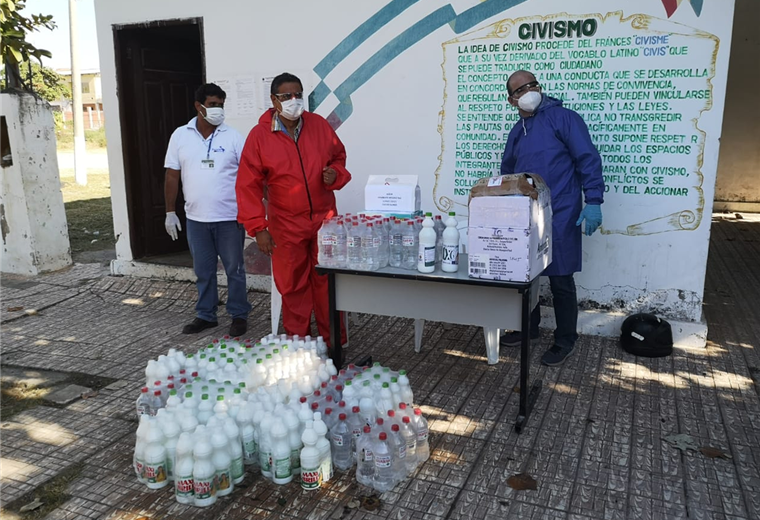 El programa radial Aquí Estoy viabilizó la llegada de ayuda a Puerto Suárez. Foto. Linda González