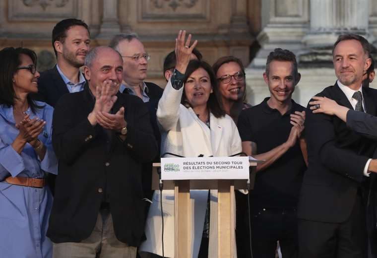 Anne Hidaldo renovó su mandato en la Alcaldía de París. Foto AFP